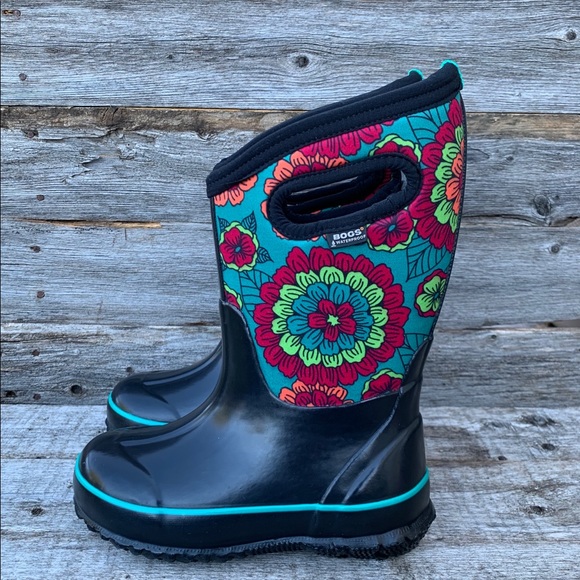 bogs classic pansies boot